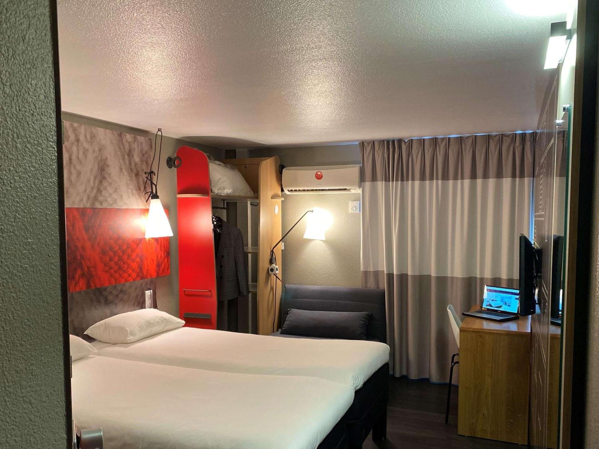 IBIS Lyon Sud Chasse Sur Rhône Hotel Exterior foto